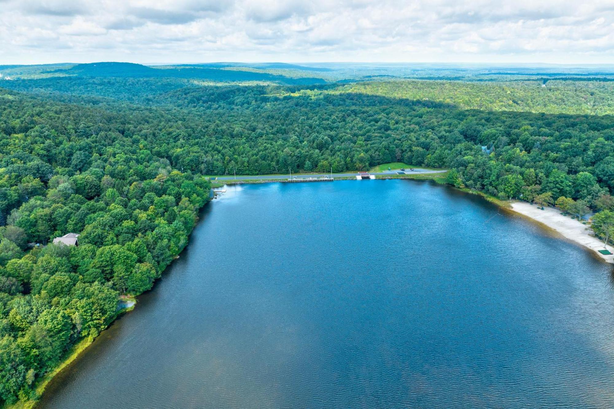 Elk Hollow By Avantstay Lakefront Chalet W Game Fire Pit Сasa de vacaciones Blakeslee