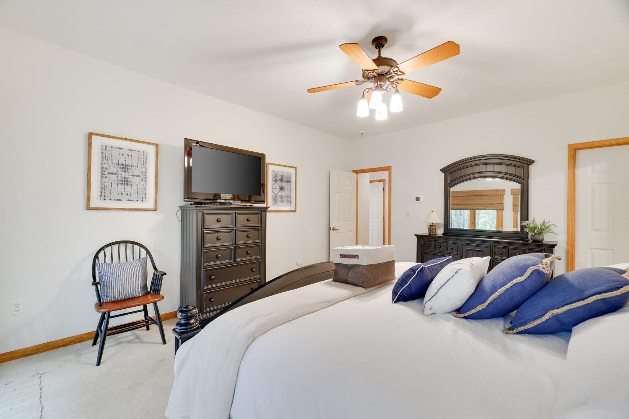 Elk Hollow By Avantstay Lakefront Chalet W Game Fire Pit *